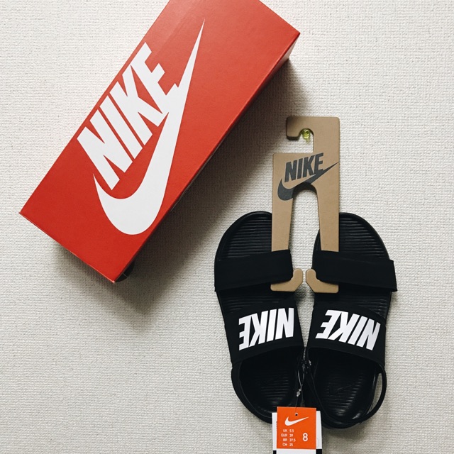 Nike WMNS tanjun sandal