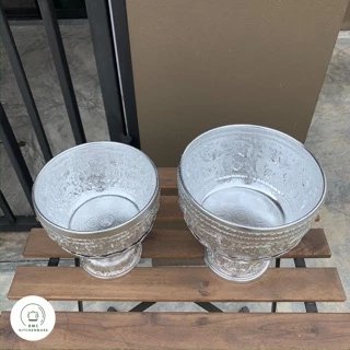 ชุดขันน้ำพร้อมพานรองลายไทย อลูมิเนียม ตรากระเช้า ขนาด 18/20 cm ขันลายไทย ขันพานรอง ขัน