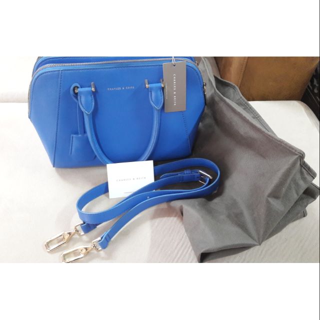 กระเป๋า charles & keith