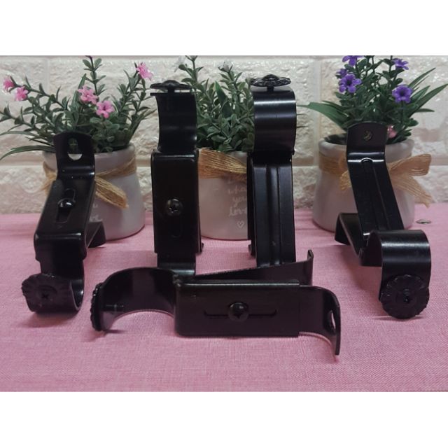 ขายึดราวผ้าม่าน 1 ชิ้น สีดำ