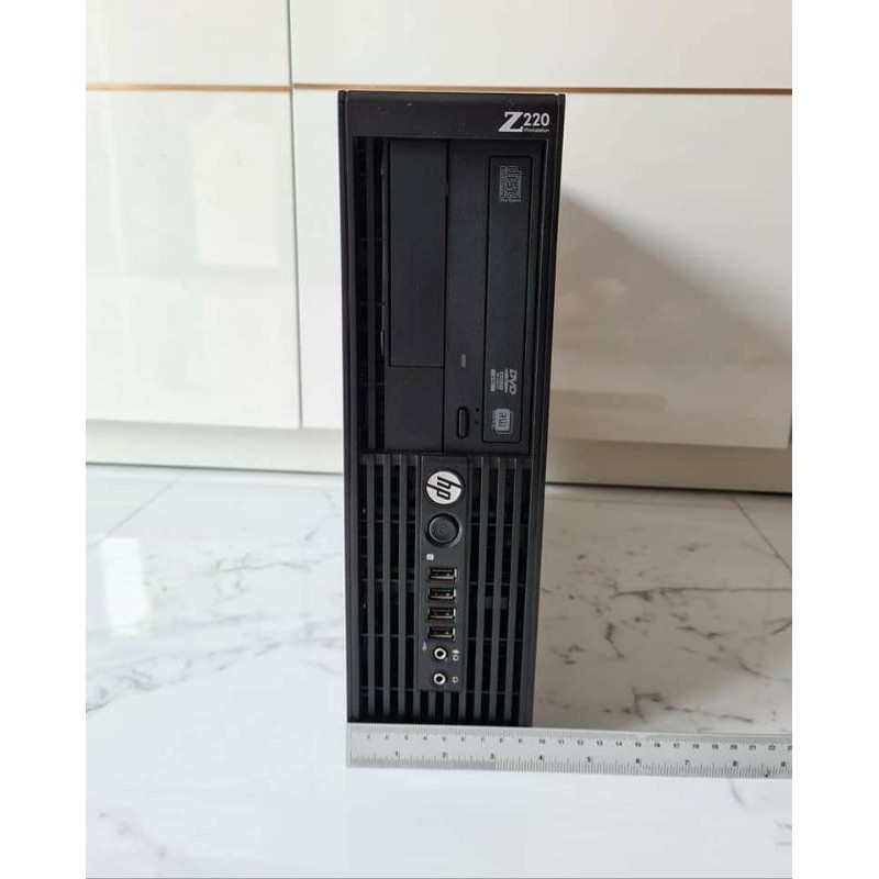HP Workstation Z220- Xeon E3-1245 V2 (3.4 GHz)- intel HD Graphics- Ram8GB - SSD256GB - Warranty 30 ว