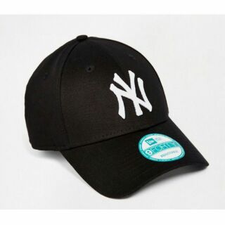 New Era 9Forty New York Yankees Cap

สีดำปักขาว