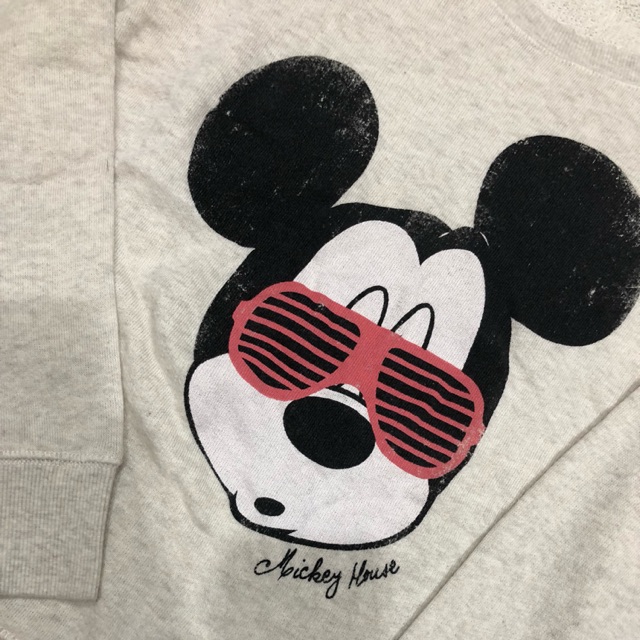 เสื้อกันหนาว Uniqlo