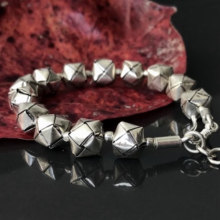 สร้อยข้อมือเงินแท้ งาน Handmade จากช่างฝีมือชาวเชียงใหม่ Silver bracelet