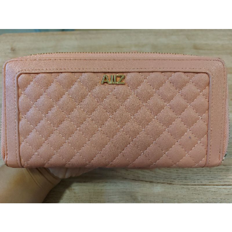 กระเป๋าสตางค์ ใบยาว AIIZ