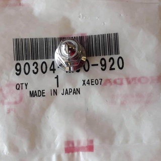 90304-MJ0-920น๊อตหัวหมวกแท้(JAPAN)ยึดท่อไอเสียคลิ๊ก125,PCX150, 1ตัว