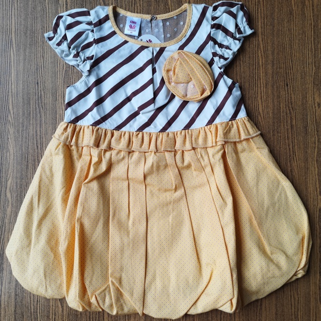 ใหม่ เดรสลูกสาว Little Wacoal size 80 กระโปรงทรงบอลลูน น่ารักสดใส