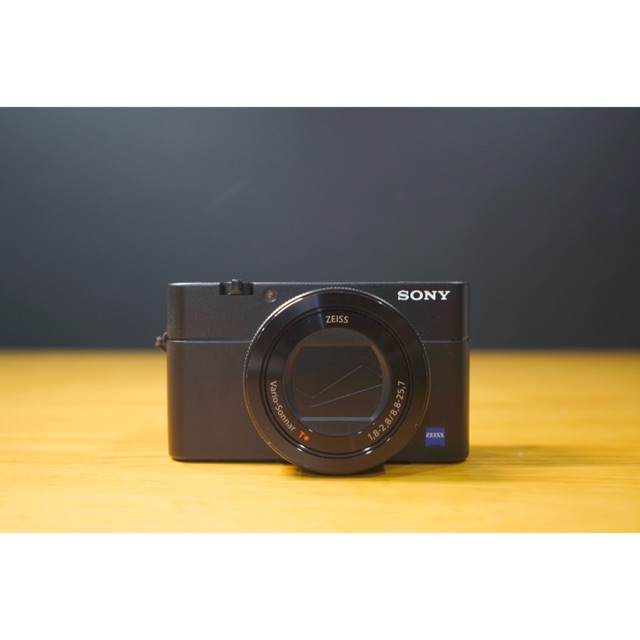 Sony RX100 M5 (มือสอง)