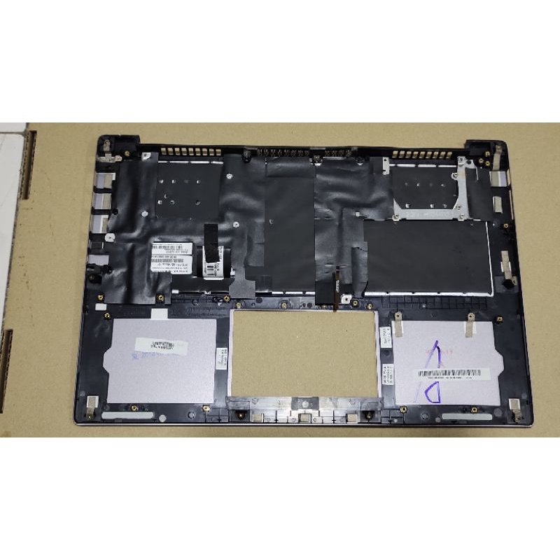 เคสฝาครอบที่วางฝ่ามือ ASUS U38D