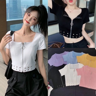 *พร้อมส่ง*เสื้อยืด เสื้อคอเหลี่ยมมีซิป ตกแต่งด้านล่างด้วยวงเล็กๆเก๋มาก