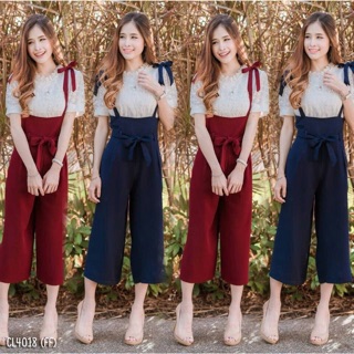 ชุดเซ็ท เสื้อลูกไม้แขนพอง ผ้าลูกไม้ซีทรู + เอี้ยมขาห้าส่วน สายผูกโบว์ปรับระดับได้