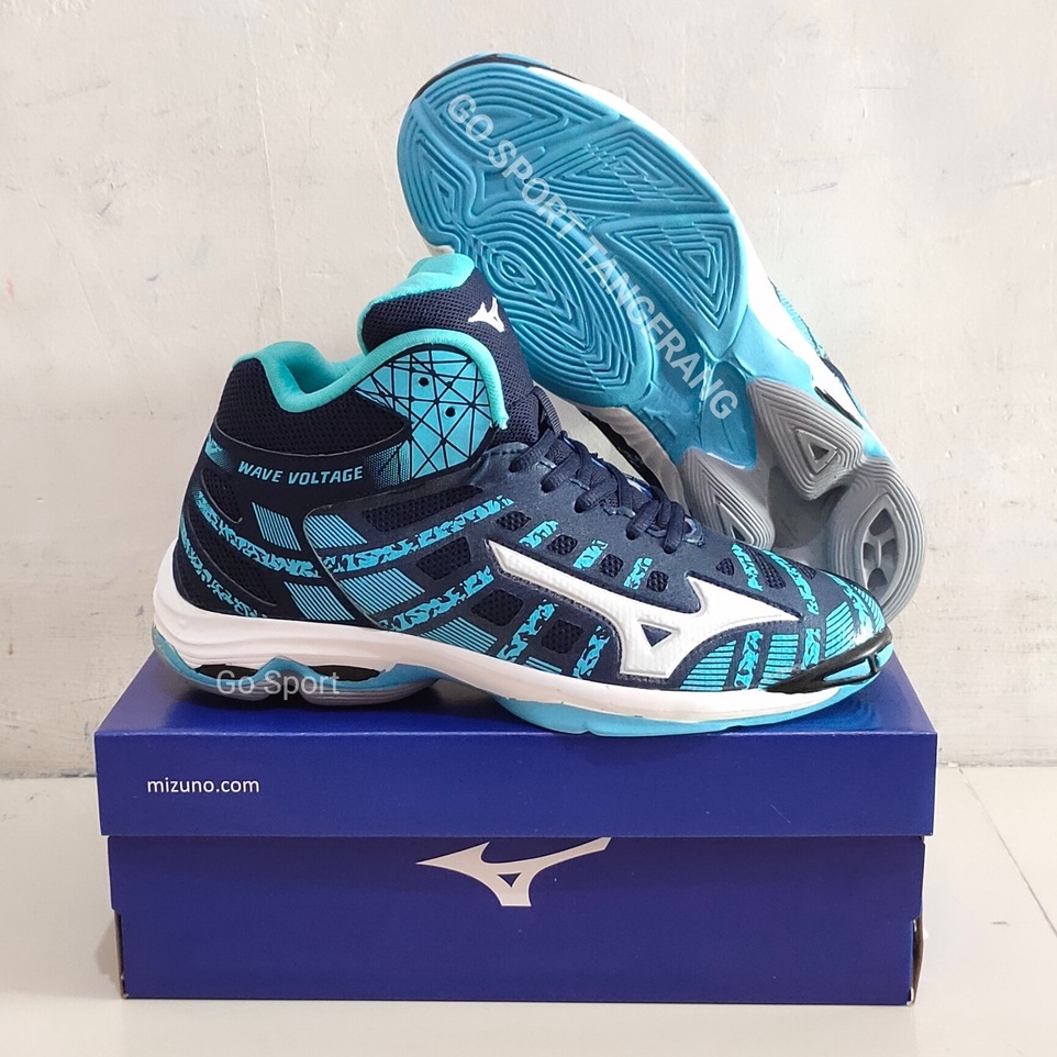 Mizuno WAVE VOLTAGE MID VOLLLY SHOES / MIZUNO VOLTAGE VOLLEYBALL SHOES / MIZUNO MEN& 39;S VOLLEY SHO