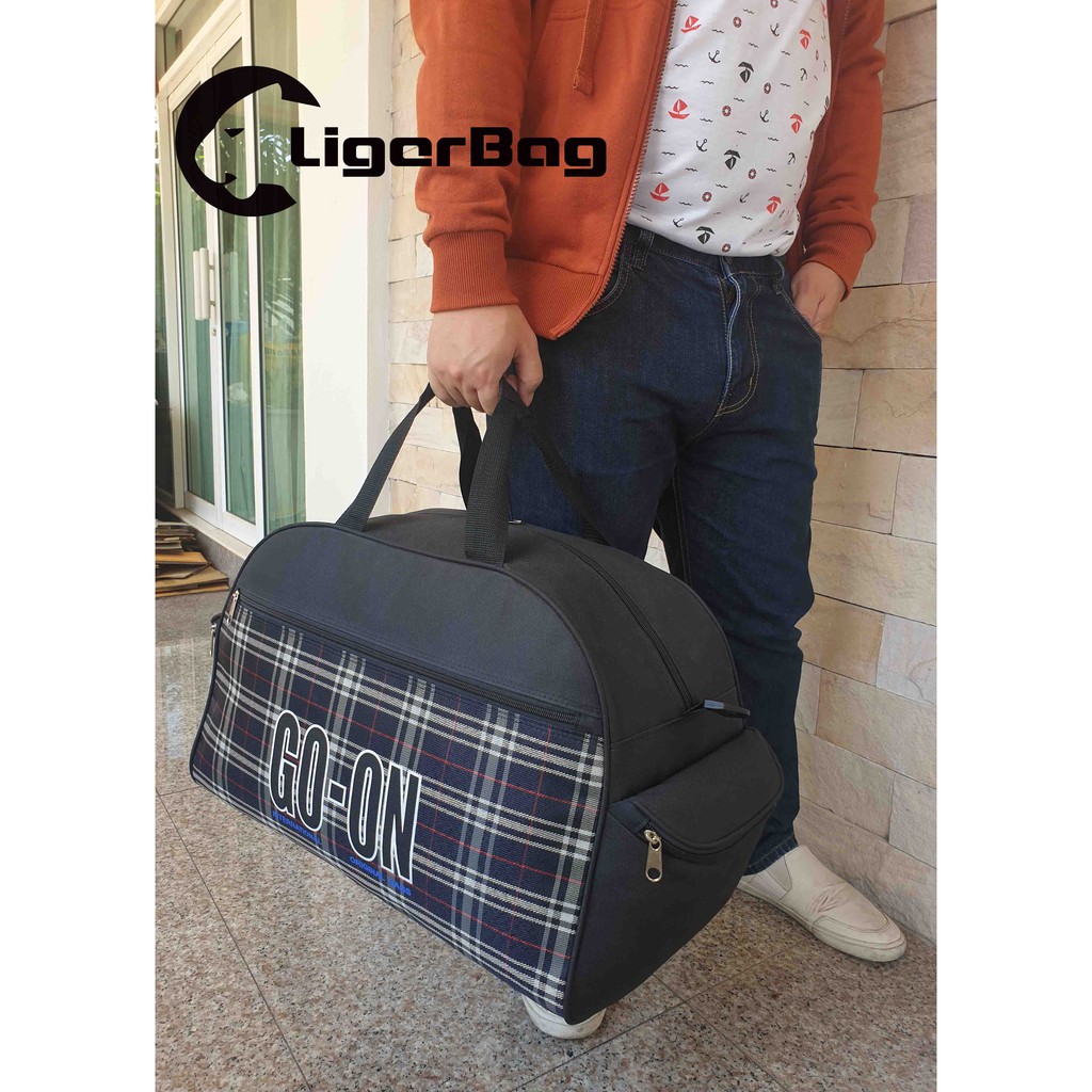 กระเป๋าเดินทางแบบถือ กระเป๋าใส่เสื้อผ้า รุ่น LG-2003 ( ขนาด : 34 x 49 x 29 CM )