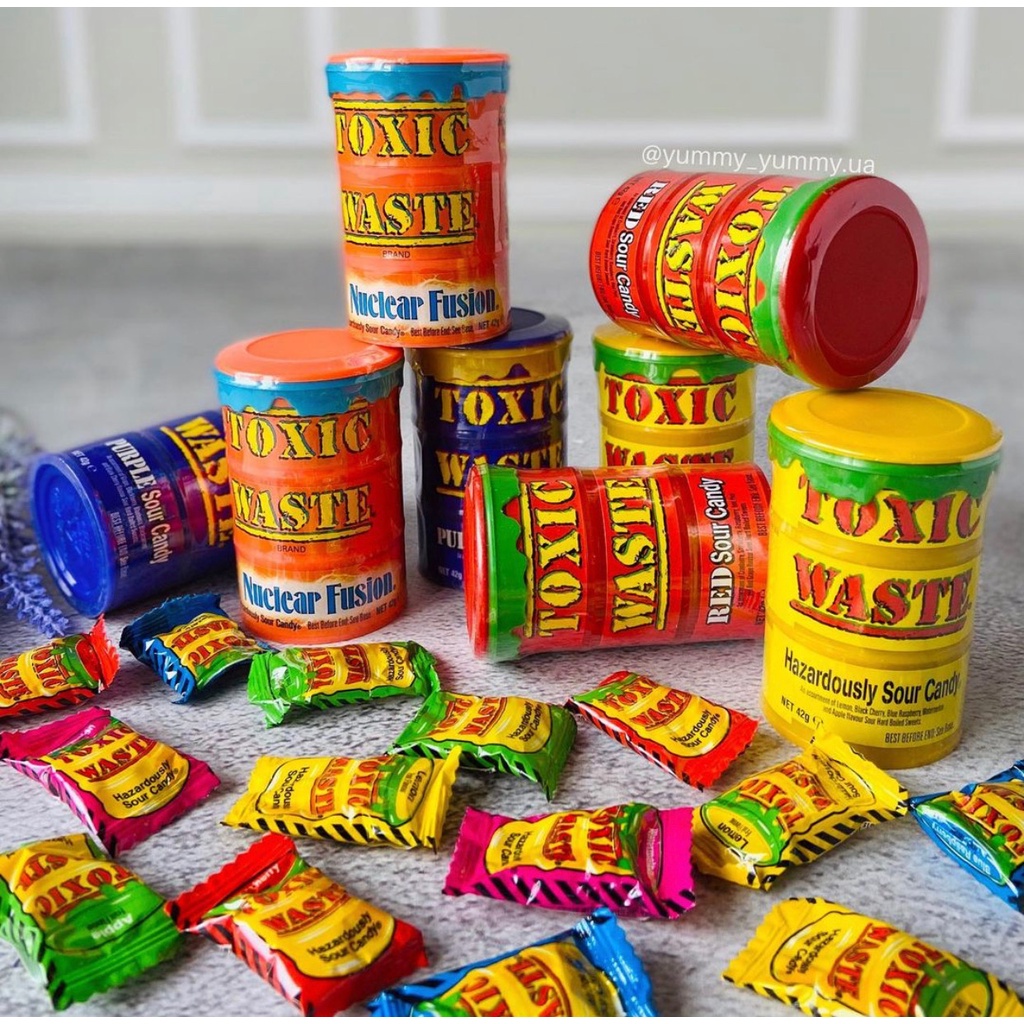 Toxic Waste Hazardously Sour Candy Drum ขนม usa