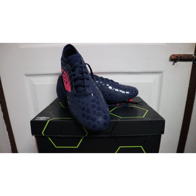 ♦️ขายรองเท้าสตั๊ด "Umbro ux accuro II club FG"♦️