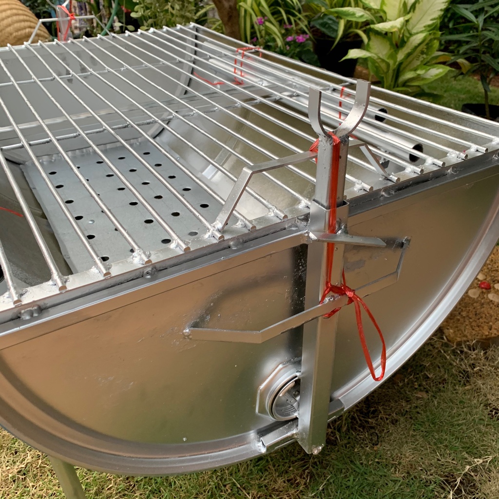 เตาย่างหมูหัน เตาย่างปลาเผา200 ลิตร ใหญ่สวย มีที่ต่อหันไก่หันหมูเนื้อ ใหญ่มาก ขายส่งถูก 59*90*94 cm.