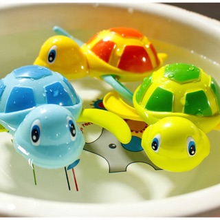 Bath toys ครอบครัวเต่าน้อยว่ายน้ำ 🐢