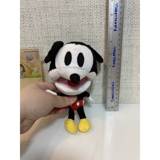 หุ่นมือเล็ก Mickey mouse ปลายนิ้ว ของแท้ สภาพ95%