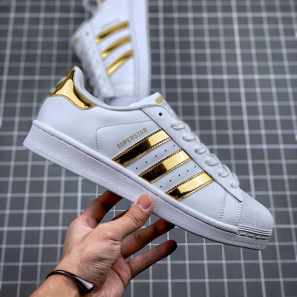 adidas clover superstar