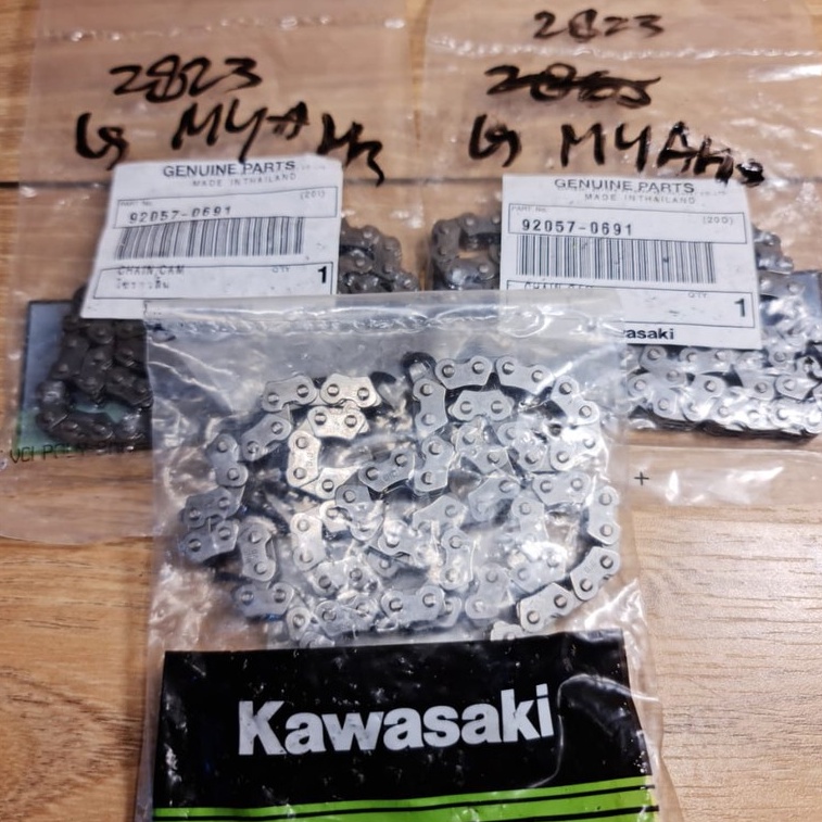 (KLX150) อะไหล่แท้ - TIMING CHAIN 92057-0747