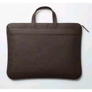 labrador CURVE laptop case 15" กระเป๋าใส่แล็บท๊อป (LAA126)- Dark choc