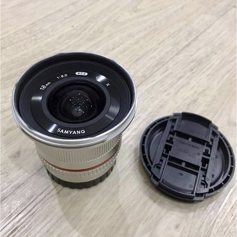 ส่งต่อสภาพ99 Samyang 12mm f 2.0 NCS CS Lens สำหรับ Fujifilm X-Mount (สี ...
