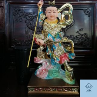 พระกุมารเทพอั้งไหยี่ 红孩儿