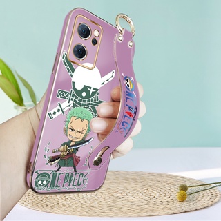 (พร้อมสายรัดข้อมือ) เคส Oppo Reno7 5G Reno7 Pro Reno7 Z Reno6 5G Reno6 Pro Reno6 Z 5G เคสนิ่ม การ์ตูน (One Piece) รูปแบบ Zoro ปกอ่อน Square Edge ปลอกหรูหราชุบ TPU เคสโทรศัพท์