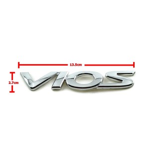 V2. ป้ายโลโก้ TOTOTA VIOS(ตัวเก่า) พลาสติกสีโครเมี่ยม ขนาด 13.5X2.7cm ติดตั้งด้วยเทปกาวสองหน้าด้านหลัง