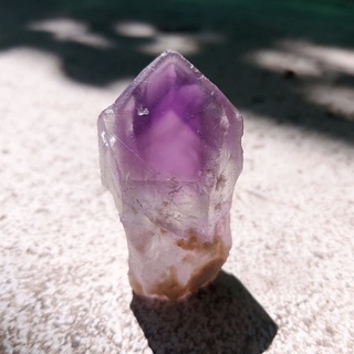 ผลึกอเมทิสต์​ธรรมชาติ (มีชั้นแฟนทั่ม) Amethyst Point