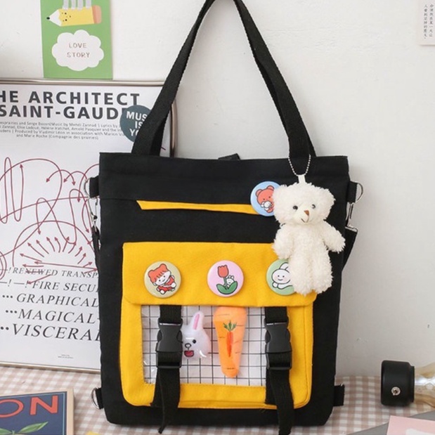 GUCSELECTED(B1738) กระเป๋าผ้าสะพายข้างสะพายเป้ได้ **แถมเข็มกลัด6ชิ้น**