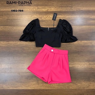 ป้าย Ramipapha เสื้อครอปสีดำน่ารักมาคู่กางเกงขาสั้นสีบานเย็นสดสวยมีกระเป๋าข้าง