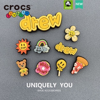 Crocs jibbitz charms Drew jibbitz ตัวติดรองเท้า crocs ตัวติดรองเท้า ลายดอกไม้ หัวเข็มขัด crocs อุปกรณ์เสริมตกแต่งด้านบน DIY