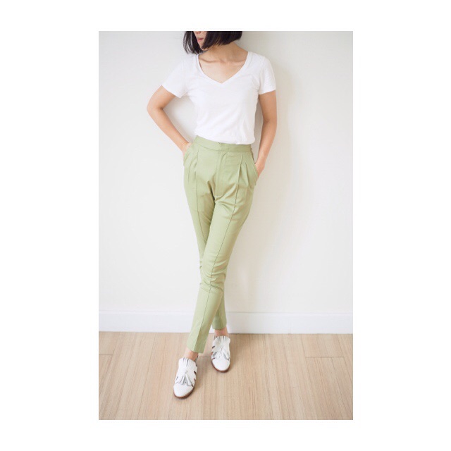 Pegged Pants Pistachio
