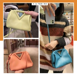 สีเขียวพร้อมส่ง BV The Triangle bag หนังแท้