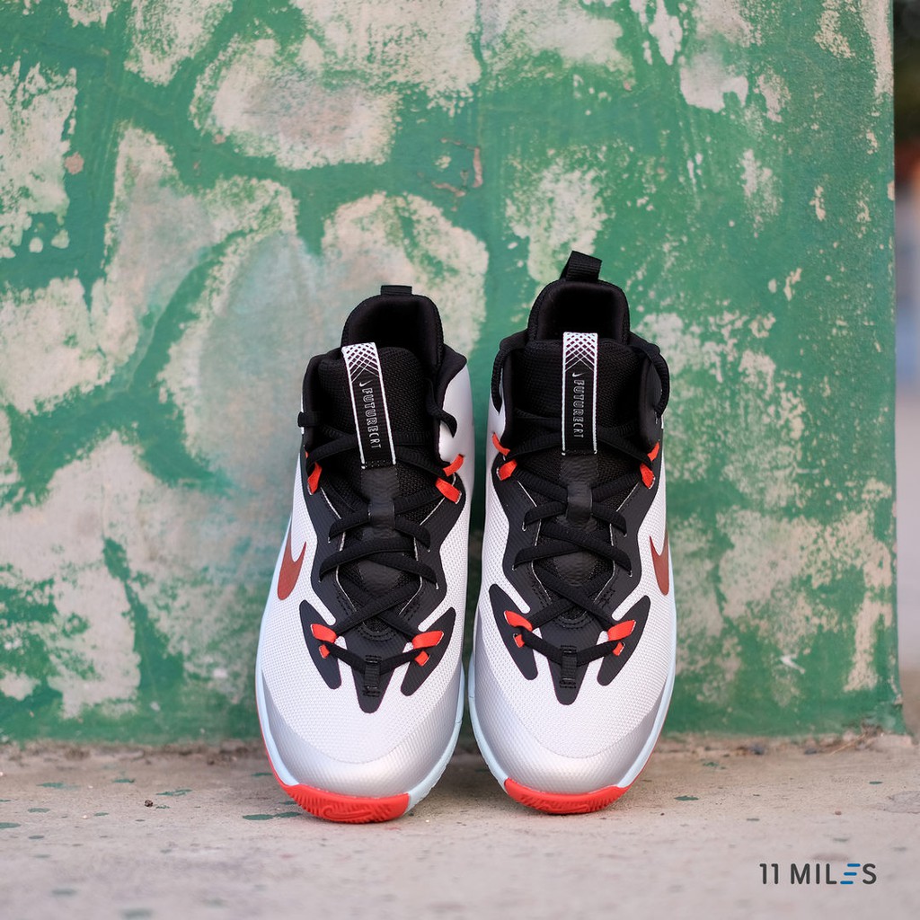 nike future court sd