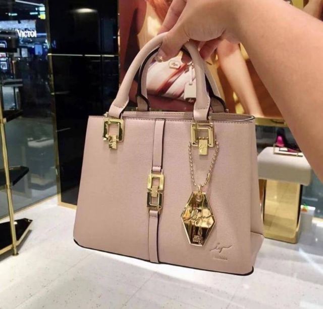 Lyn 9นิ้ว งานเอ้าเล้ต อุปกรณ์ ป้ายห้อย ป้ายแทค ถุงผ้าแบรนด์