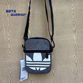 [ Adidas แท้ 100% ] กระเป๋า Adidas สะพายข้าง / กระเป๋าสะพายข้าง Adidas รุ่น GK0680 (สีเทาสกรีนตรา ADIDAS สีขาว)