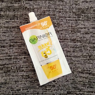 การ์นิเย่ ไลท์ คอมพลีท ซุปเปอร์ ยูวี สปอต-พรูฟ ซันสกรีน Garnier Light Complete Super UV Spot-Proof Sunscreen 7ml Natural