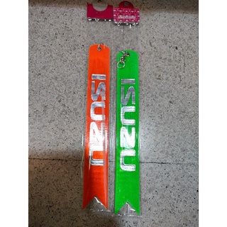 ป้ายแทบห้อยสะท้อนแสงISUZUแบบยาวสีสดสวยอย่างดี
