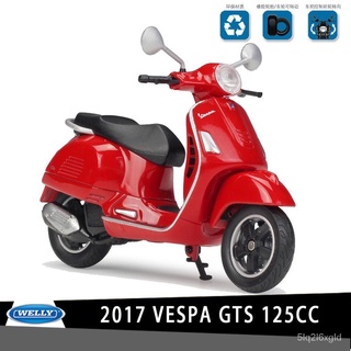 รถมอเตอร์ไซค์ 1:18 2017 Vespa GTS 125CC [WELLY]