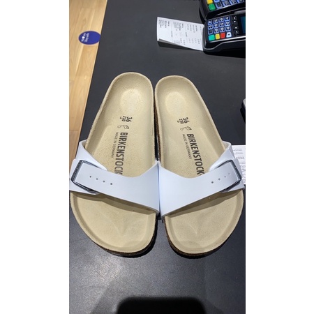 Birkenstock💯 รุ่นMadrid bf white สินค้าขายดีพร้อมส่ง