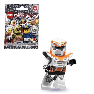 LEGO : LEGO MINI FIGURE SERIES 9 ซองสีเงิน : No. 13 BATTLE MECH นักรบเกราะเทคโน ของใหม่ ของแท้ 100%