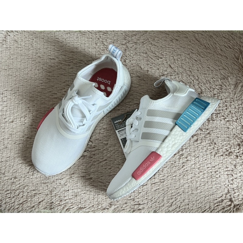 🌟New🌟Adidas NMD R1 W สีขาว ปลั๊กชมพู-ฟ้า