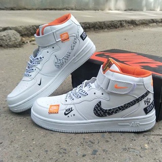 AF1OW รองเท้าผ้าใบร่วม รองเท้าผ้าใบ รองเท้าผู้ชายทรงสูง AIR FORCE 1