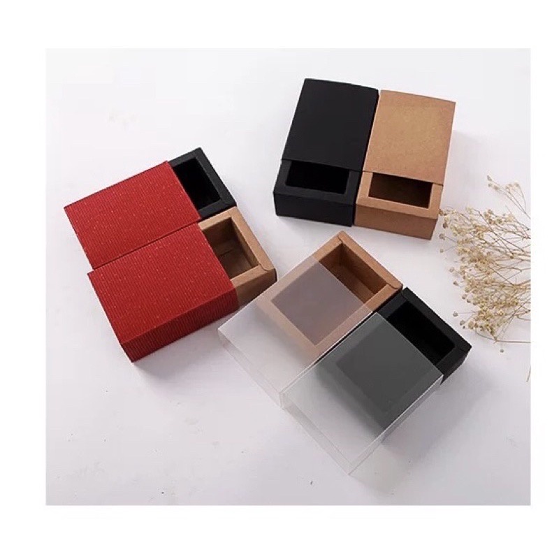 พร้อมส่ง(ขายปลีก ขั้นต่ำ3ใบ) กล่องฝาพลาสติกขุ่น แบบกระดาษ ใส่ของขวัญ ของชำร่วย ของฝาก ขนม คุกกี้