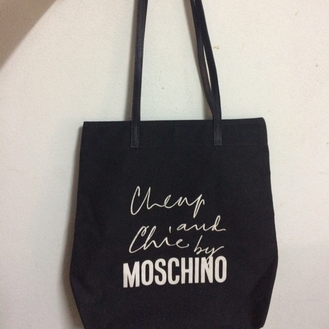 Moschino❌หมด❌