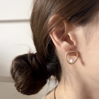 earring square pearl gold ต่างหูทรงไข่ประดับมุกสีทอง