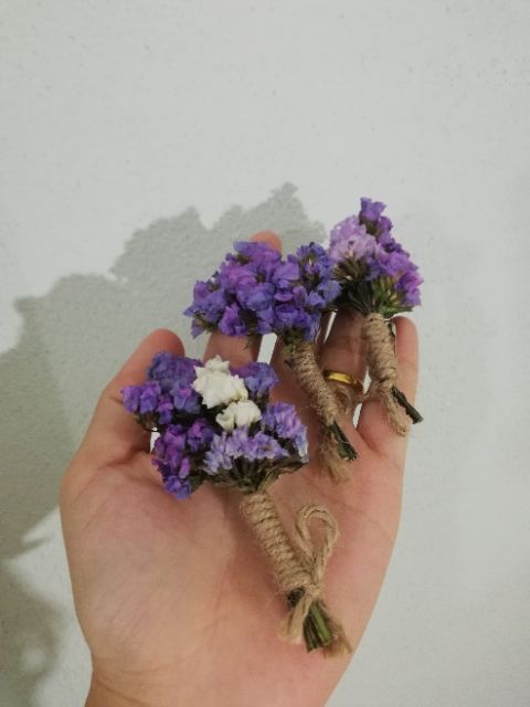 เปิดรับออเดอร์แล้วจ้า ไม่รับงานเร่ง สั่งได้เลย ดอกไม้จิ๋วกลัดดอก ดอกสแกสติสแห้ง