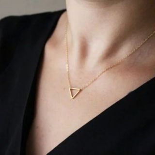 สร้อยคอมินิมอล • Minimalist Necklace